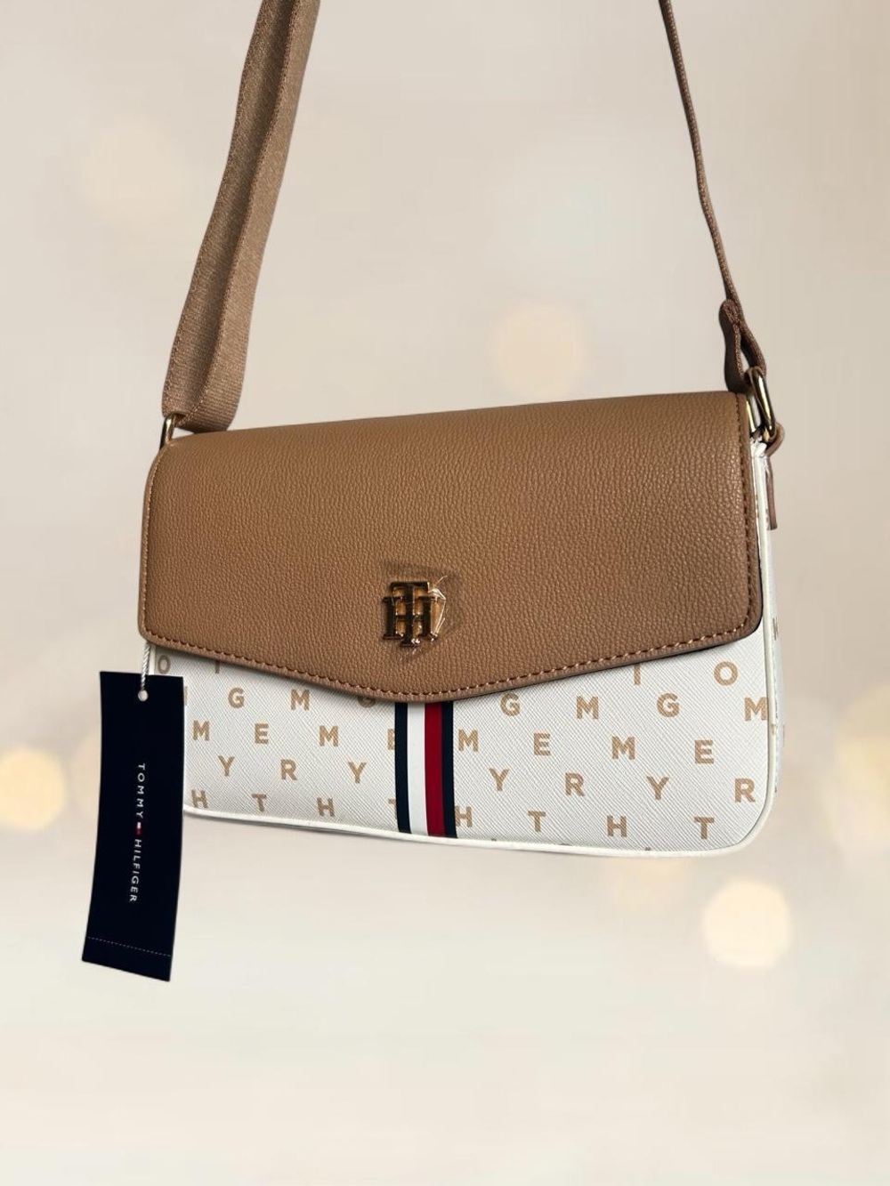 Tommy Hilfiger Shoulder/Crossbody Bag